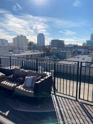 440 W 5th, Long Beach, CA 90802