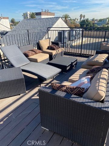 440 W 5th, Long Beach, CA 90802