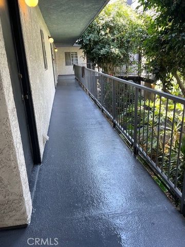 440 W 5th, Long Beach, CA 90802