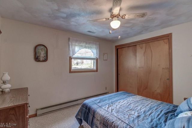 382 E Mohawk Drive, Malvern, OH 44644