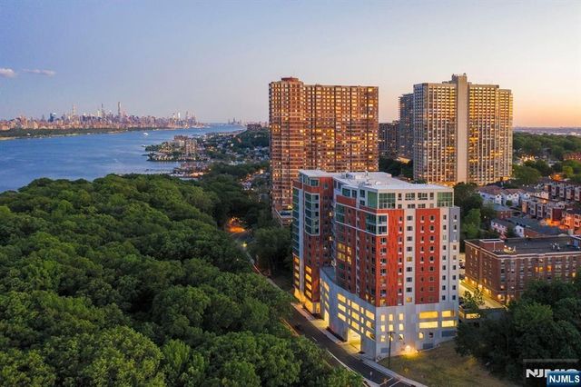 69 Main Street 1511, Fort Lee, NJ 07024