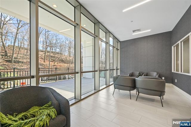 69 Main Street 1511, Fort Lee, NJ 07024