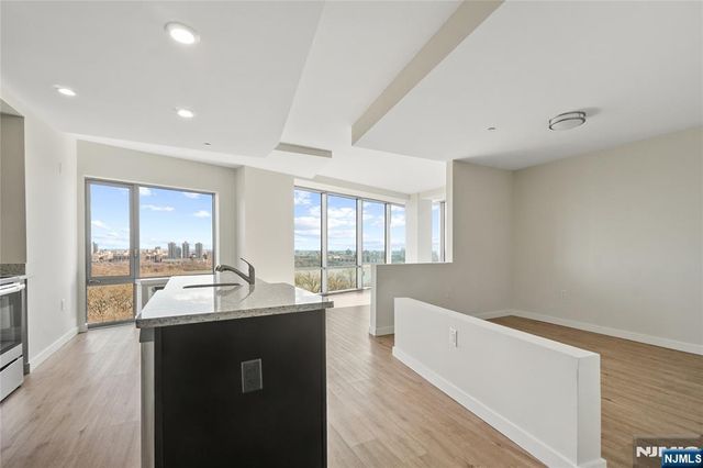 69 Main Street 1511, Fort Lee, NJ 07024