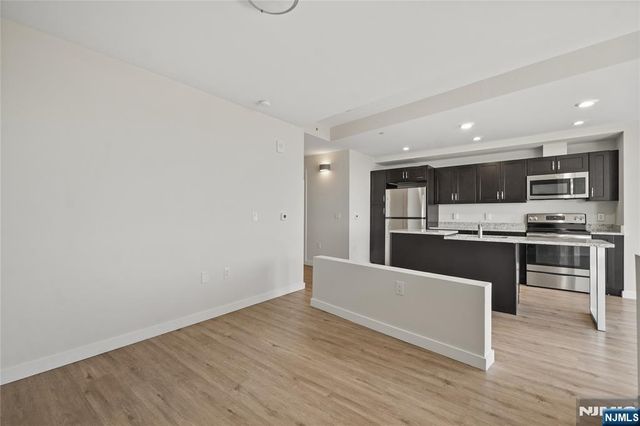 69 Main Street 1511, Fort Lee, NJ 07024