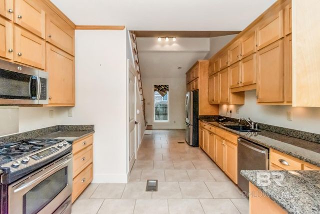 4 Rose Avenue, Mobile, AL 36608