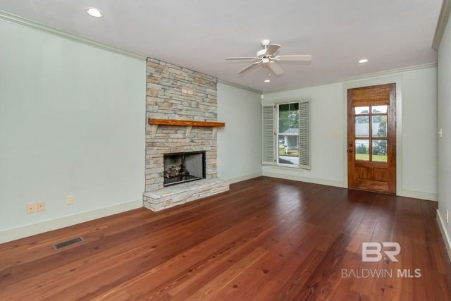 4 Rose Avenue, Mobile, AL 36608