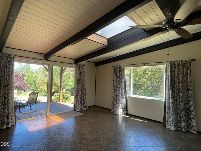 2640 Birdseye Creek Road, Gold Hill, OR 97525
