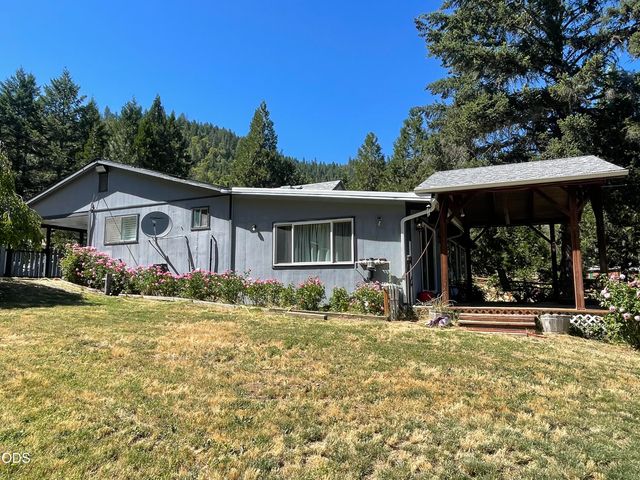 2640 Birdseye Creek Road, Gold Hill, OR 97525