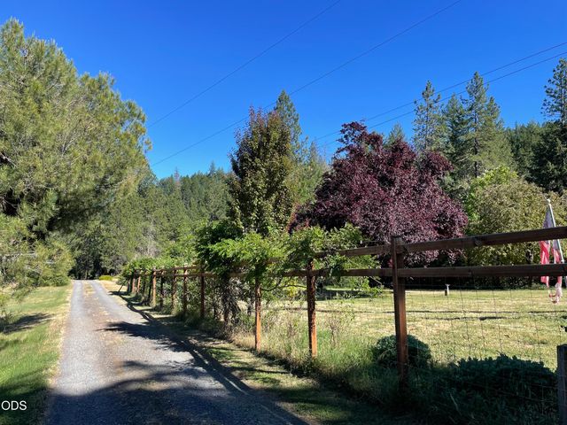2640 Birdseye Creek Road, Gold Hill, OR 97525