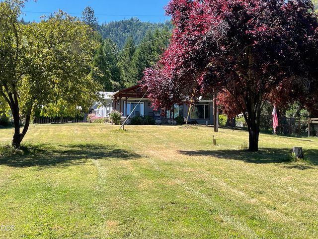 2640 Birdseye Creek Road, Gold Hill, OR 97525