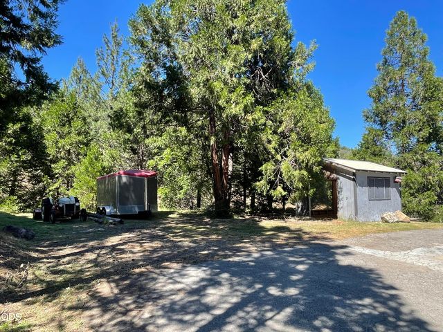 2640 Birdseye Creek Road, Gold Hill, OR 97525