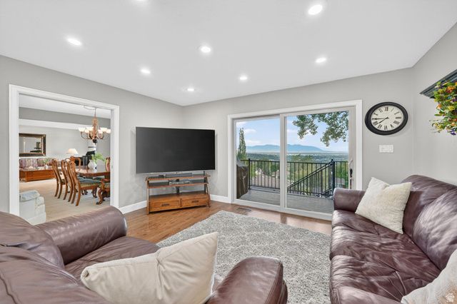 915 NORTHRIDGE DR, Bountiful, UT 84010