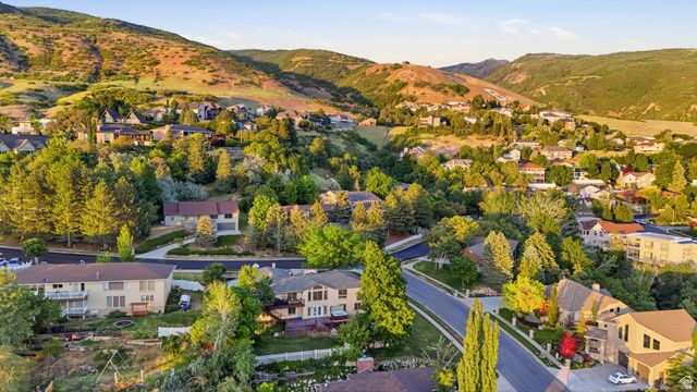 915 NORTHRIDGE DR, Bountiful, UT 84010