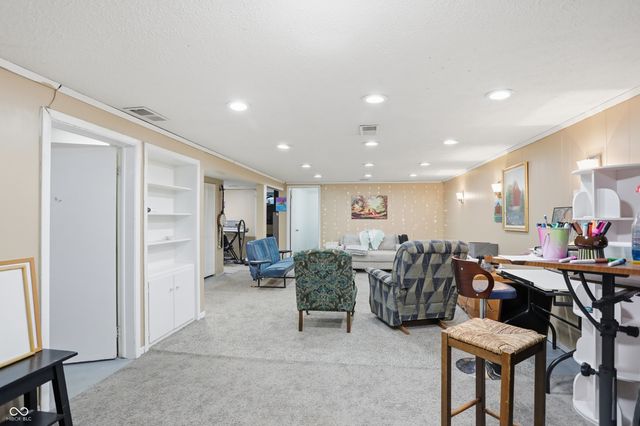 5411 N Kenmore Road, Indianapolis, IN 46226