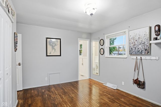 5411 N Kenmore Road, Indianapolis, IN 46226