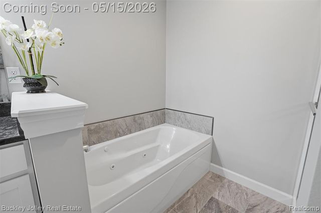 6369 Pasture Lane, Brighton, MI 48116