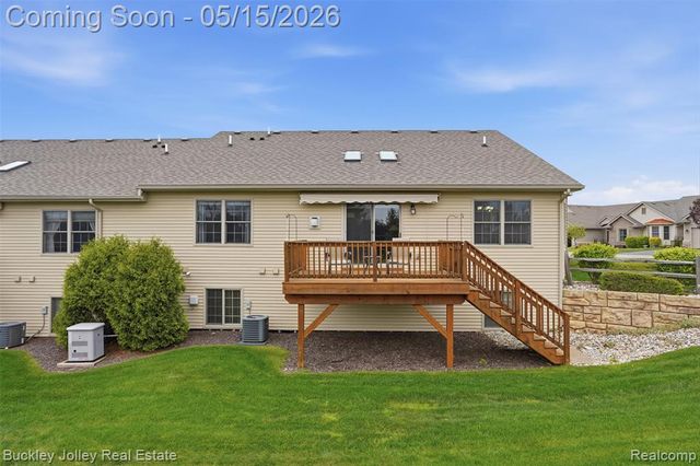 6369 Pasture Lane, Brighton, MI 48116