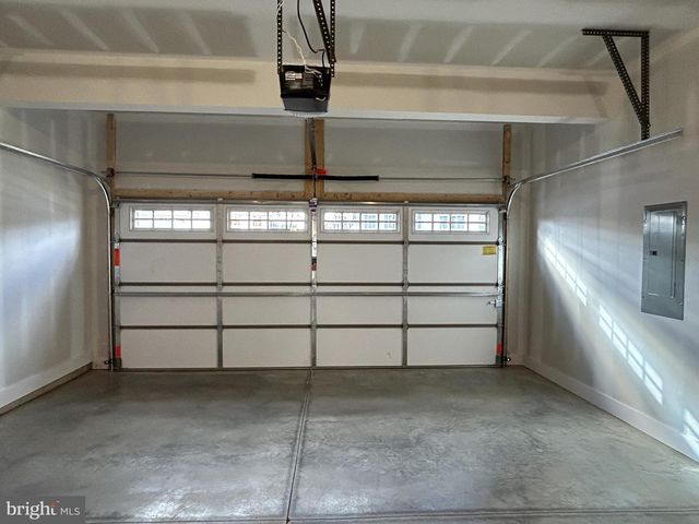 121 MAGNOLIA DR, Middletown, PA 17057