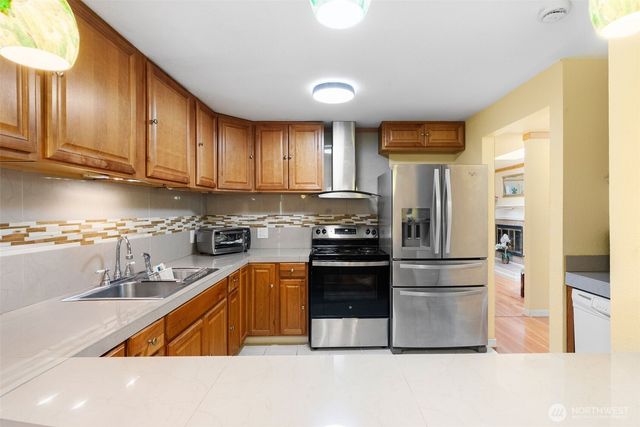 30621 8th Place S, Federal Way, WA 98003