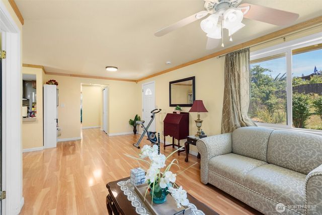 30621 8th Place S, Federal Way, WA 98003