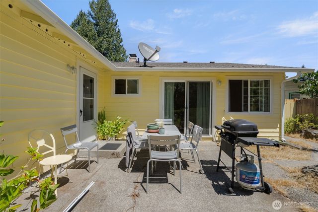 30621 8th Place S, Federal Way, WA 98003