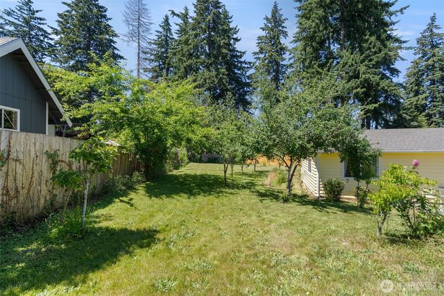 30621 8th Place S, Federal Way, WA 98003