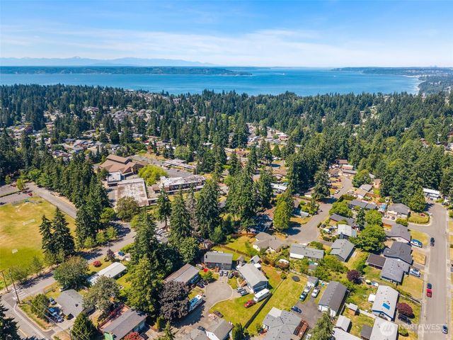 30621 8th Place S, Federal Way, WA 98003