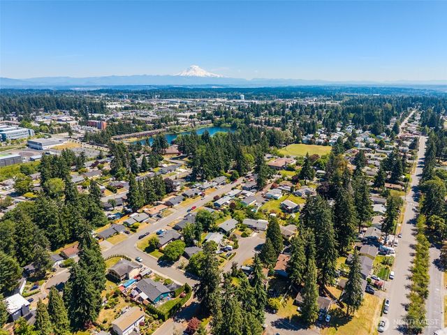 30621 8th Place S, Federal Way, WA 98003