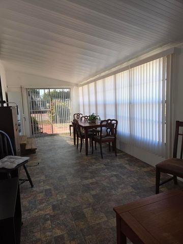 8121 SE Skylark Avenue, Hobe Sound, FL 33455