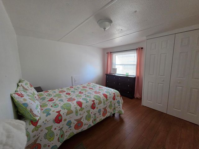 8121 SE Skylark Avenue, Hobe Sound, FL 33455