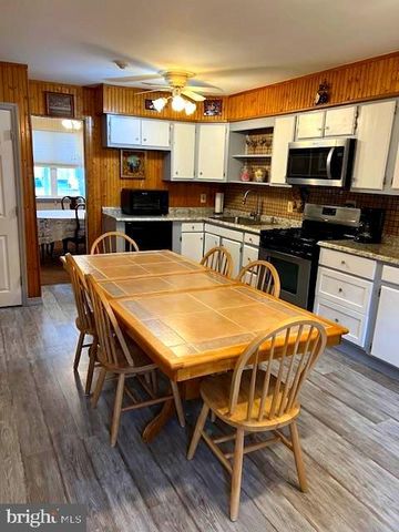 228 FENIMORE DR, Williamstown, NJ 08094