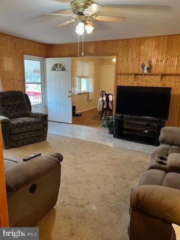 228 FENIMORE DR, Williamstown, NJ 08094