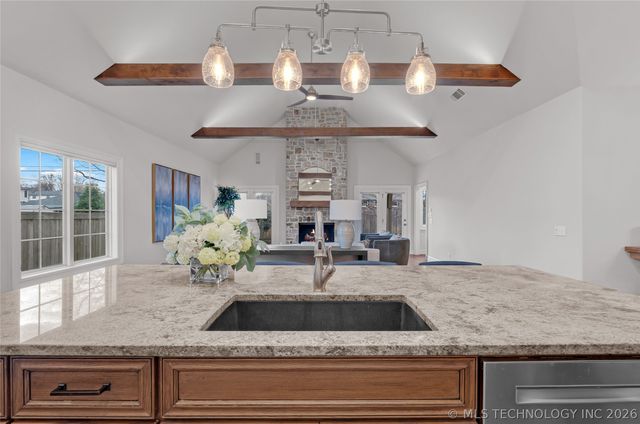 1436 E 37th Place, Tulsa, OK 74145