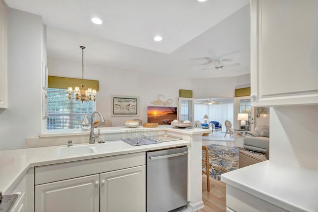 411 NE Plantation Road 522, Stuart, FL 34996