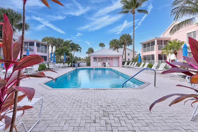 411 NE Plantation Road 522, Stuart, FL 34996