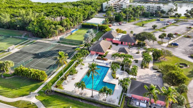 411 NE Plantation Road 522, Stuart, FL 34996