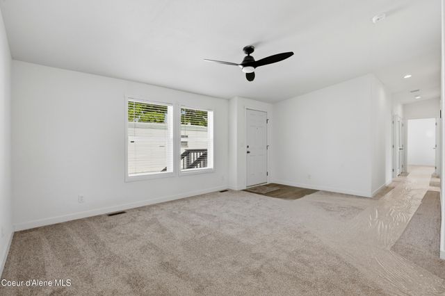 670 W Myriah Loop, Coeur D'alene, ID 83815