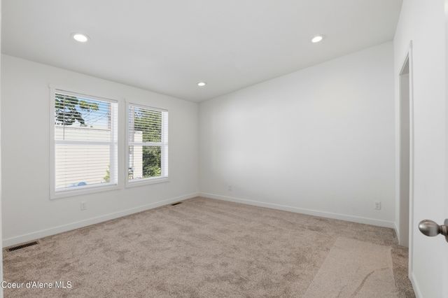 670 W Myriah Loop, Coeur D'alene, ID 83815