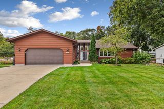 1501 Greenleaf Road, Faribault, MN 55021