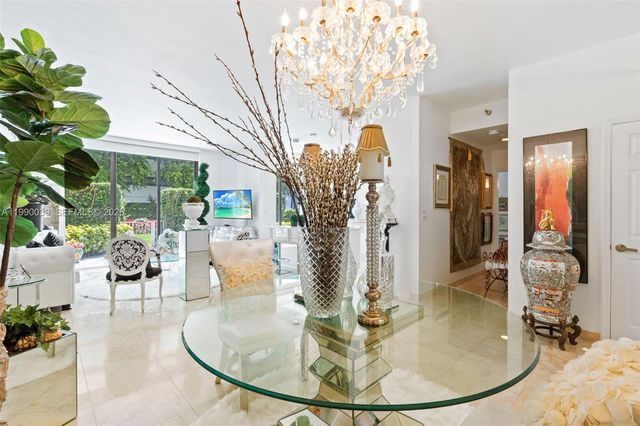 3530 Mystic Pointe Dr 114, Aventura, FL 33180