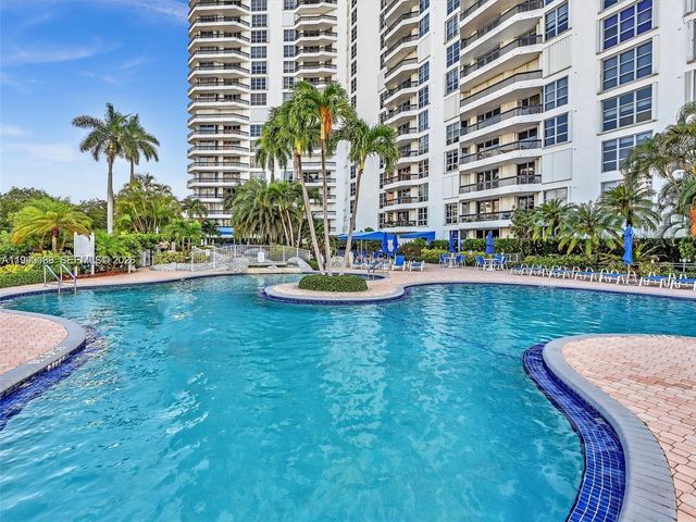 3530 Mystic Pointe Dr 114, Aventura, FL 33180