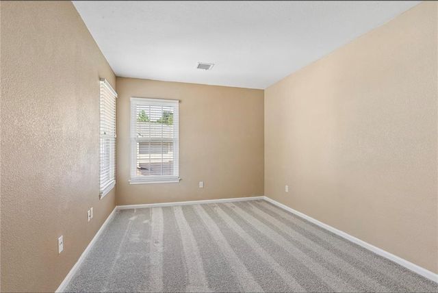931 NE Devon Drive, Lee's Summit, MO 64064