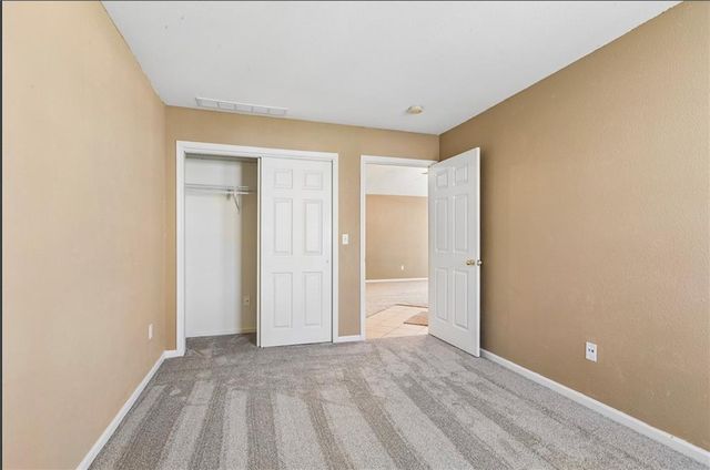 931 NE Devon Drive, Lee's Summit, MO 64064