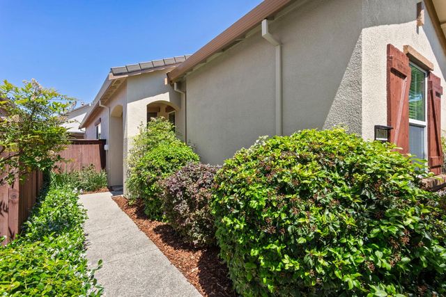 2081 Appersett Loop, Roseville, CA 95747