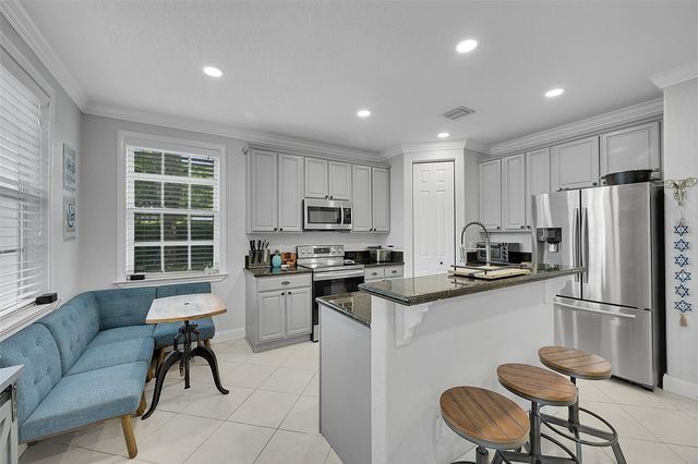 81 Legacy Ct, Delray Beach, FL 33445