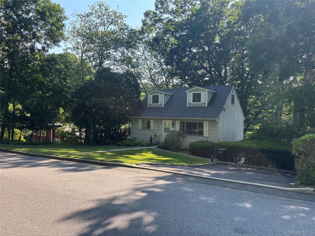 76 Beverly Road, Mount Kisco, NY 10549 — photo 2