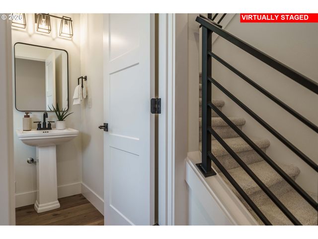 19362 JUNIPER Ct, Oregon City, OR 97045