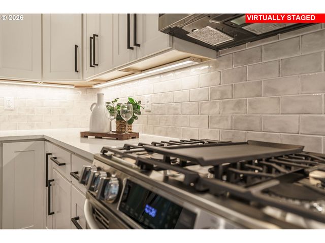 19362 JUNIPER Ct, Oregon City, OR 97045