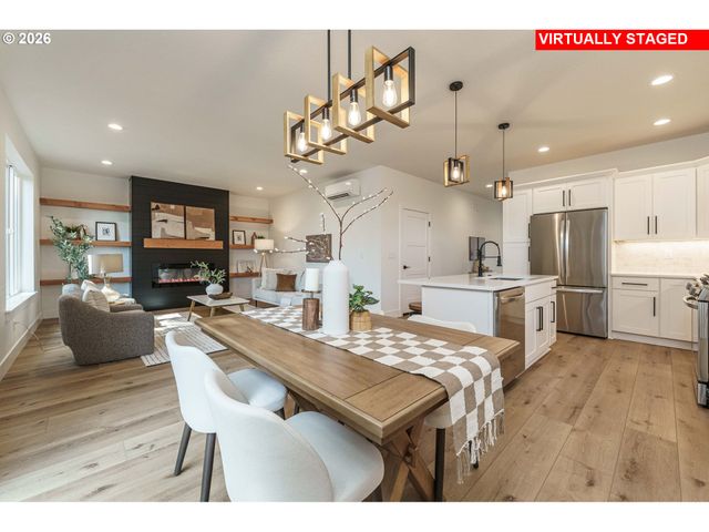 19362 JUNIPER Ct, Oregon City, OR 97045