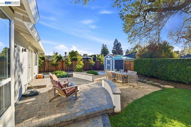 2124 Orion Ct, Livermore, CA 94550